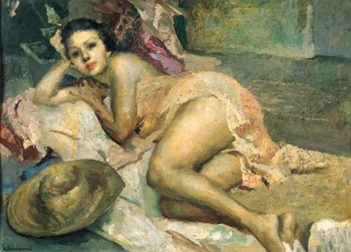 Donna distesa in interno